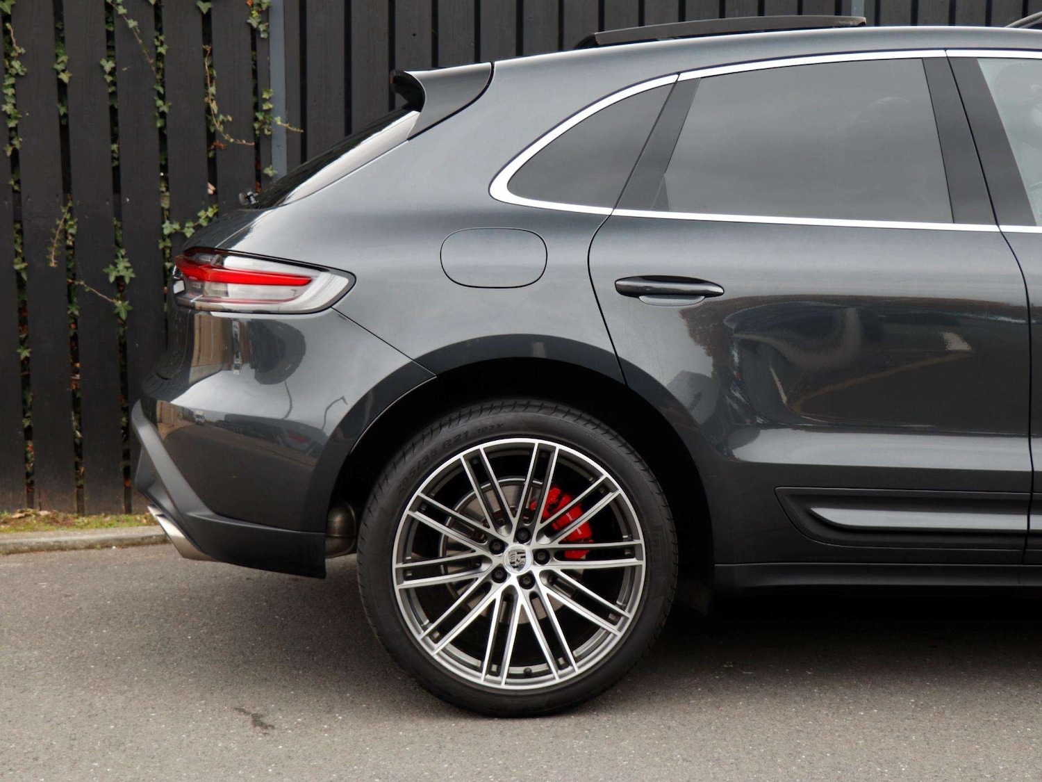 Used Porsche Macan 2023 for sale - 76421213: Photo 30