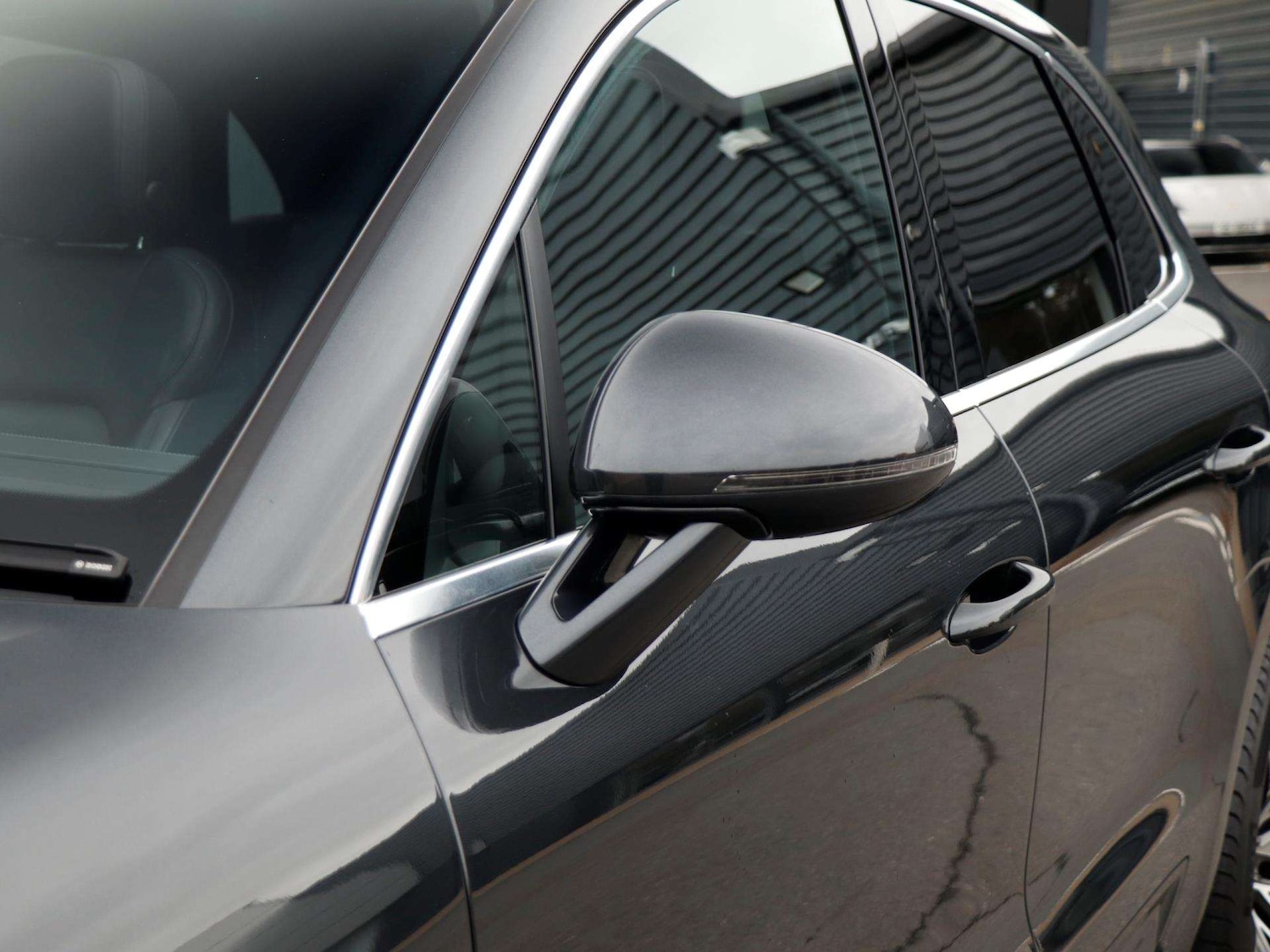 Used Porsche Macan 2023 for sale - 76421213: Photo 34