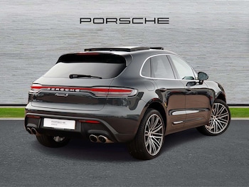 Used Porsche Macan 2023 for sale - 76421213: Photo