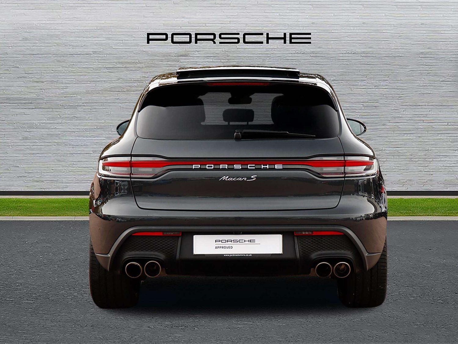 Used Porsche Macan 2023 for sale - 76421213: Photo 4