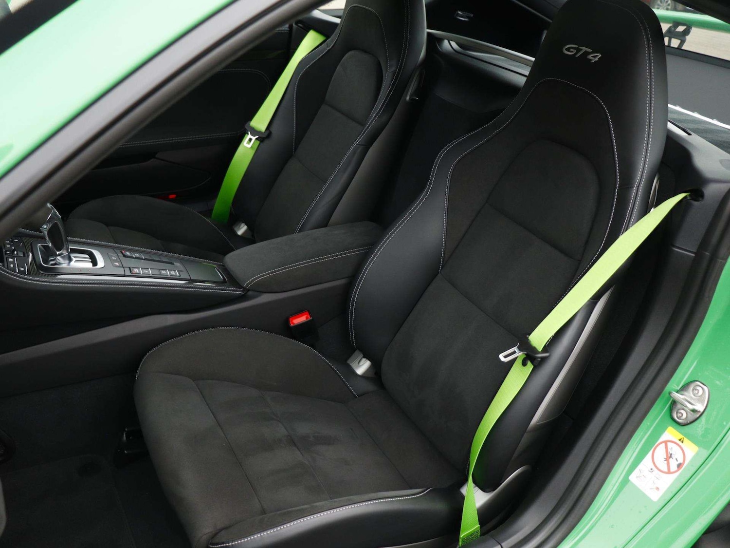 Used Porsche Cayman 2021 for sale - 76668925: Photo 27