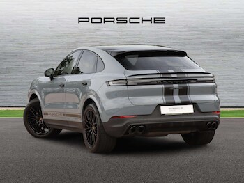 Used Porsche Cayenne 2024 for sale - 78754750: Photo