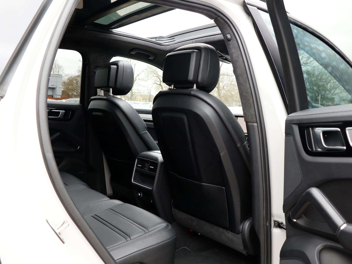 Used Porsche Cayenne 2022 for sale - 78010269: Photo 28