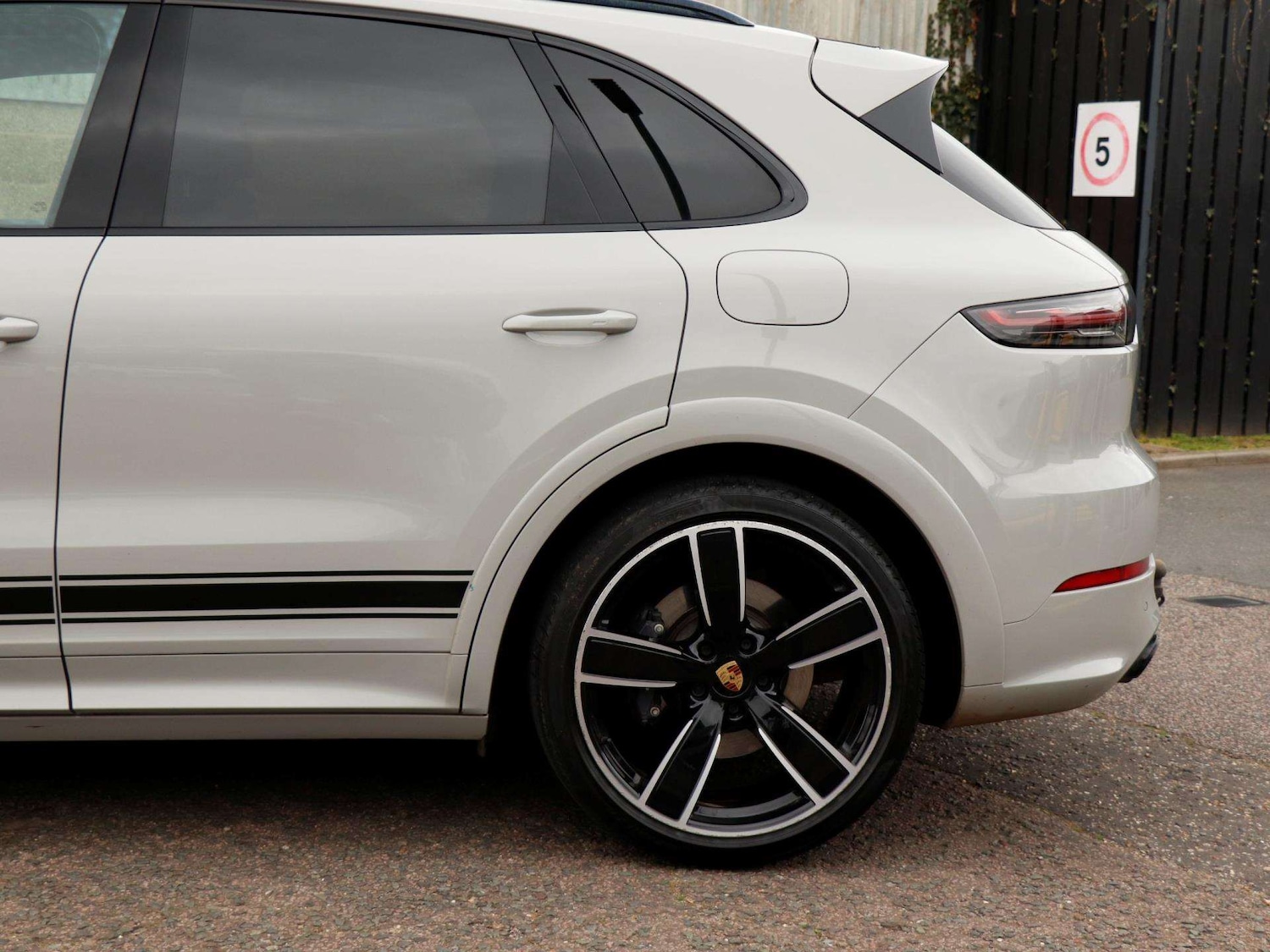 Used Porsche Cayenne 2022 for sale - 78010269: Photo 35