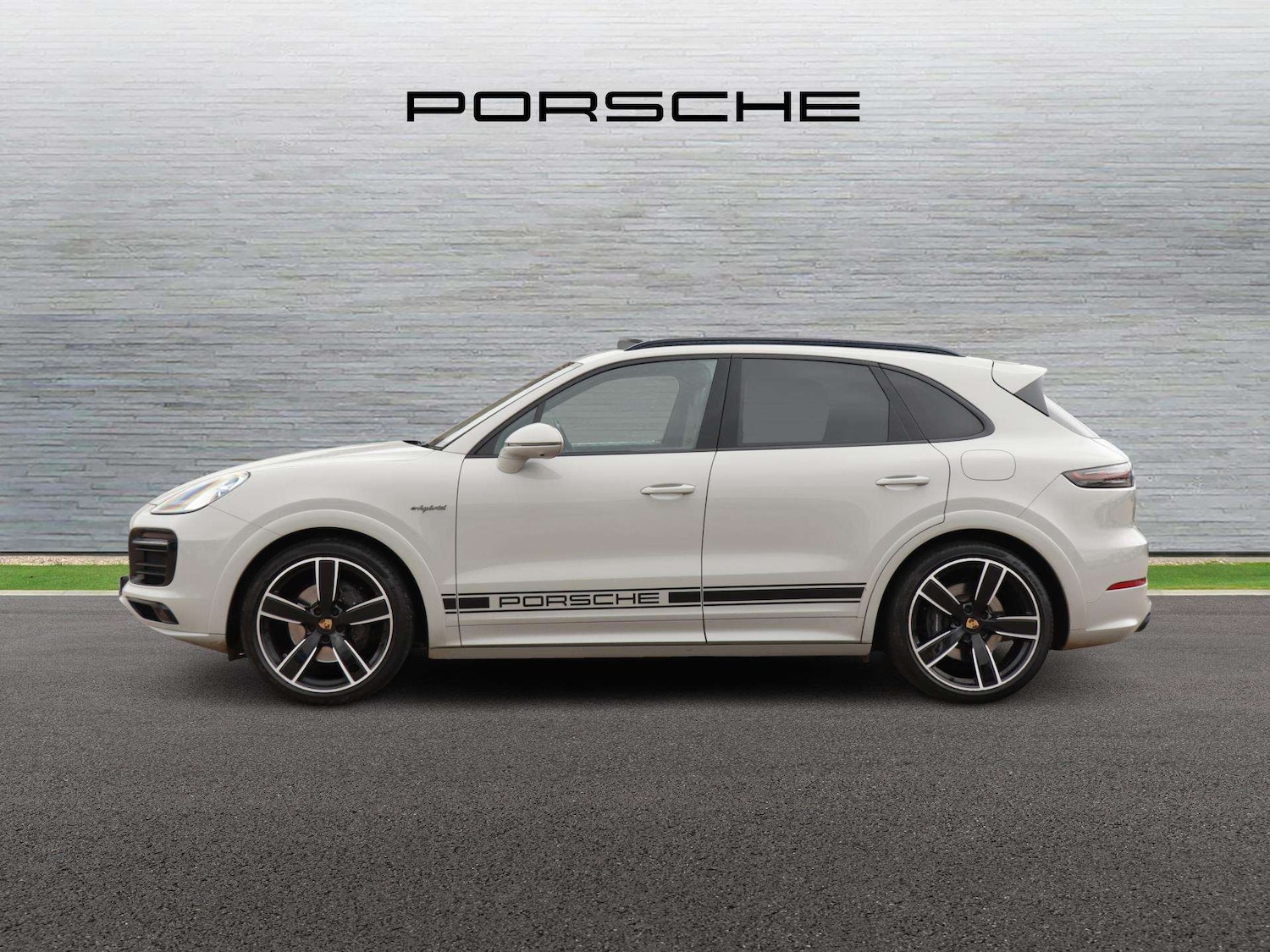 Used Porsche Cayenne 2022 for sale - 78010269: Photo 4