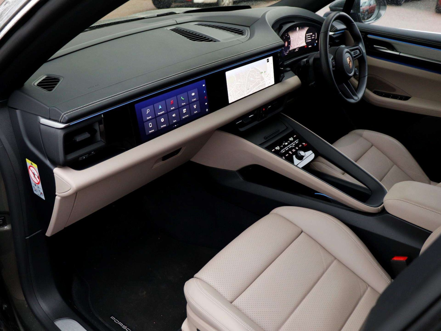 Used Porsche Macan 2024 for sale - 77232917: Photo 9