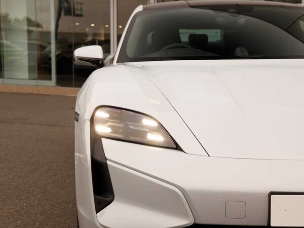 Used Porsche Taycan 2024 for sale - 73996452: Photo 32