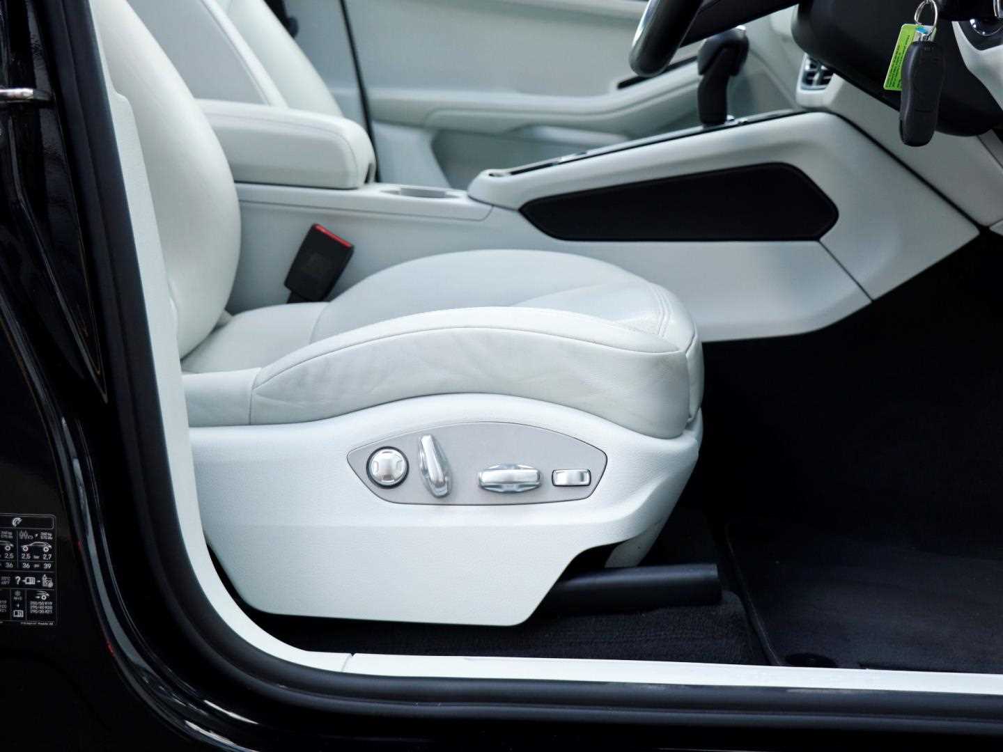 Used Porsche Macan 2022 for sale - 76624687: Photo 23