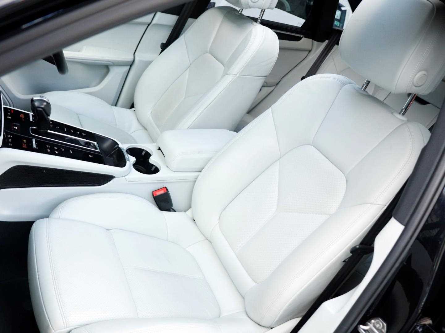 Used Porsche Macan 2022 for sale - 76624687: Photo 25