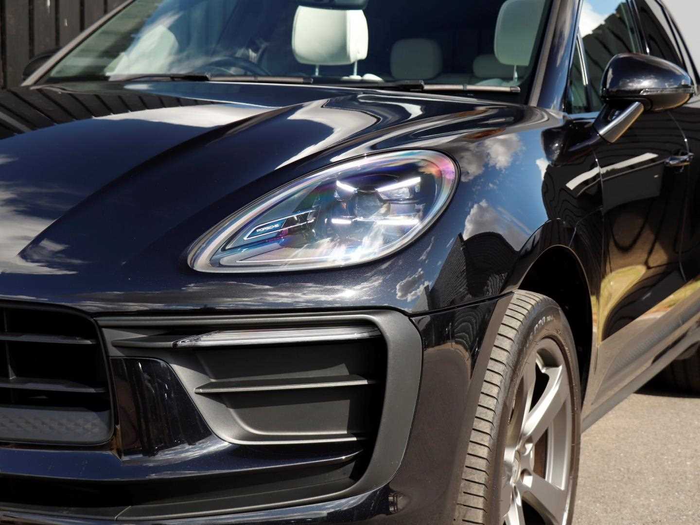 Used Porsche Macan 2022 for sale - 76624687: Photo 32