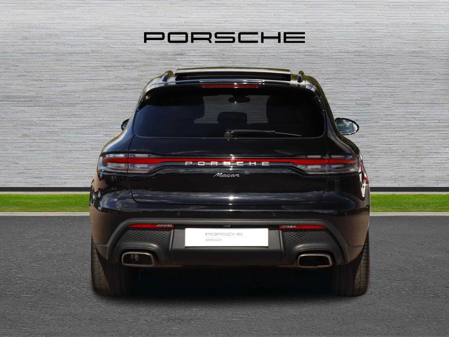 Used Porsche Macan 2022 for sale - 76624687: Photo 4