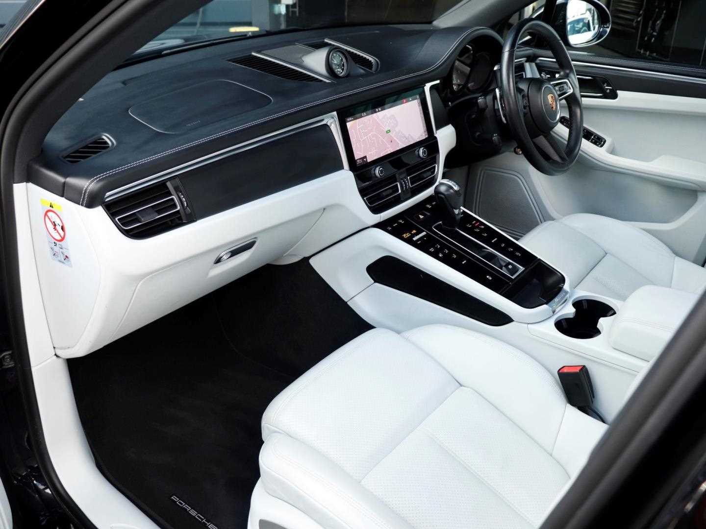 Used Porsche Macan 2022 for sale - 76624687: Photo 9