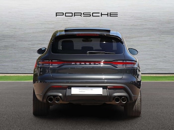Used Porsche Macan 2023 for sale - 78433112: Photo