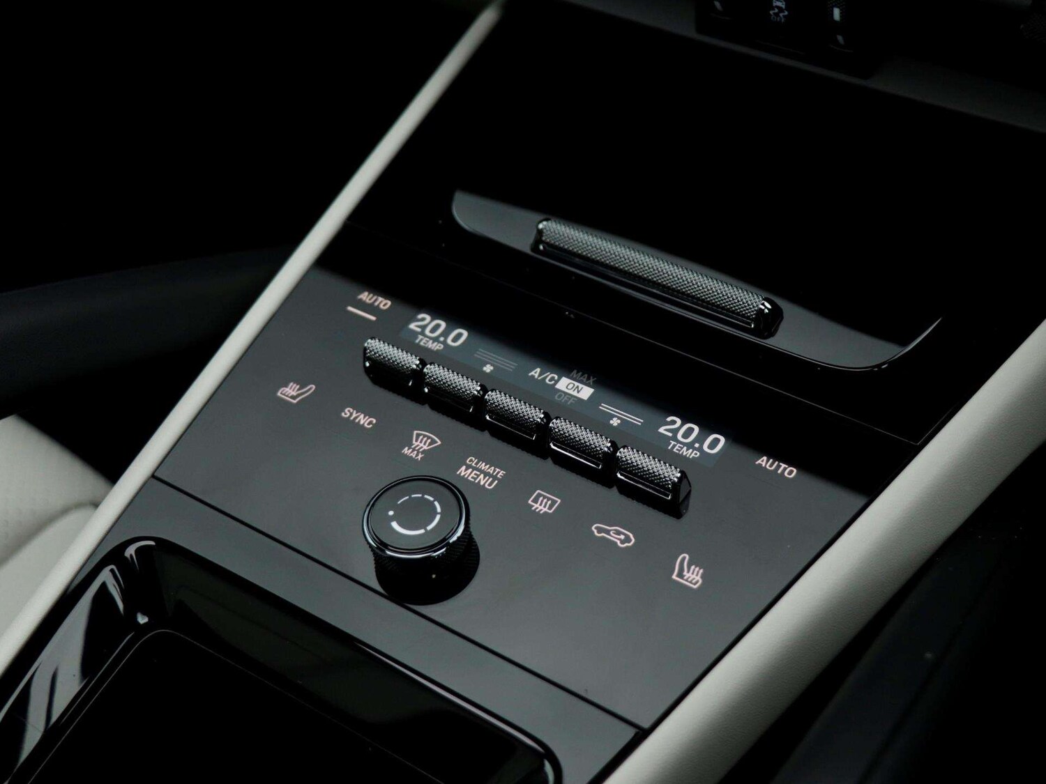 Used Porsche Cayenne 2025 for sale - 76004343: Photo 16