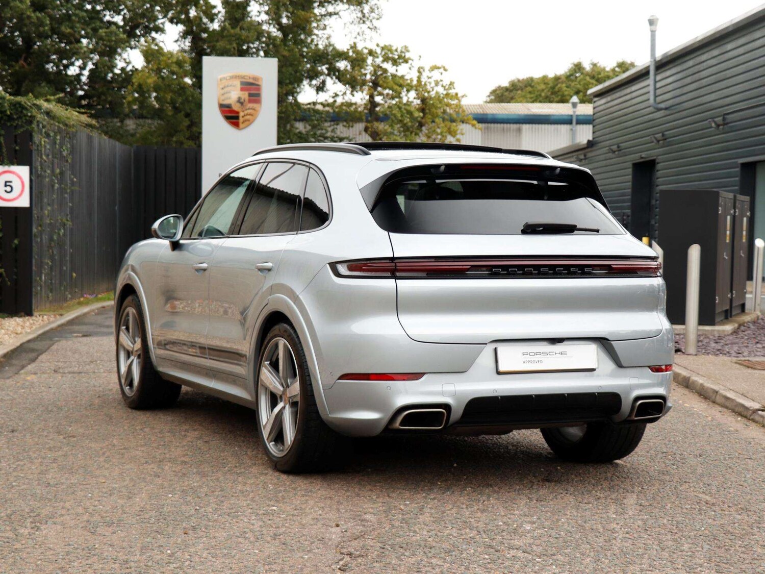 Used Porsche Cayenne 2025 for sale - 76004343: Photo 33