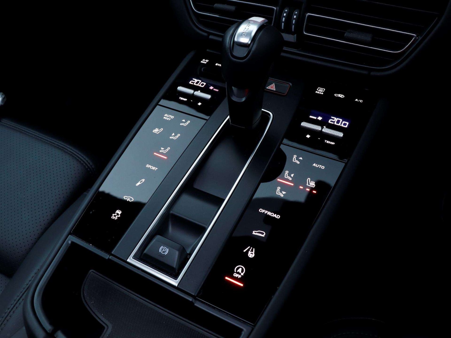 Used Porsche Macan 2023 for sale - 77000139: Photo 19