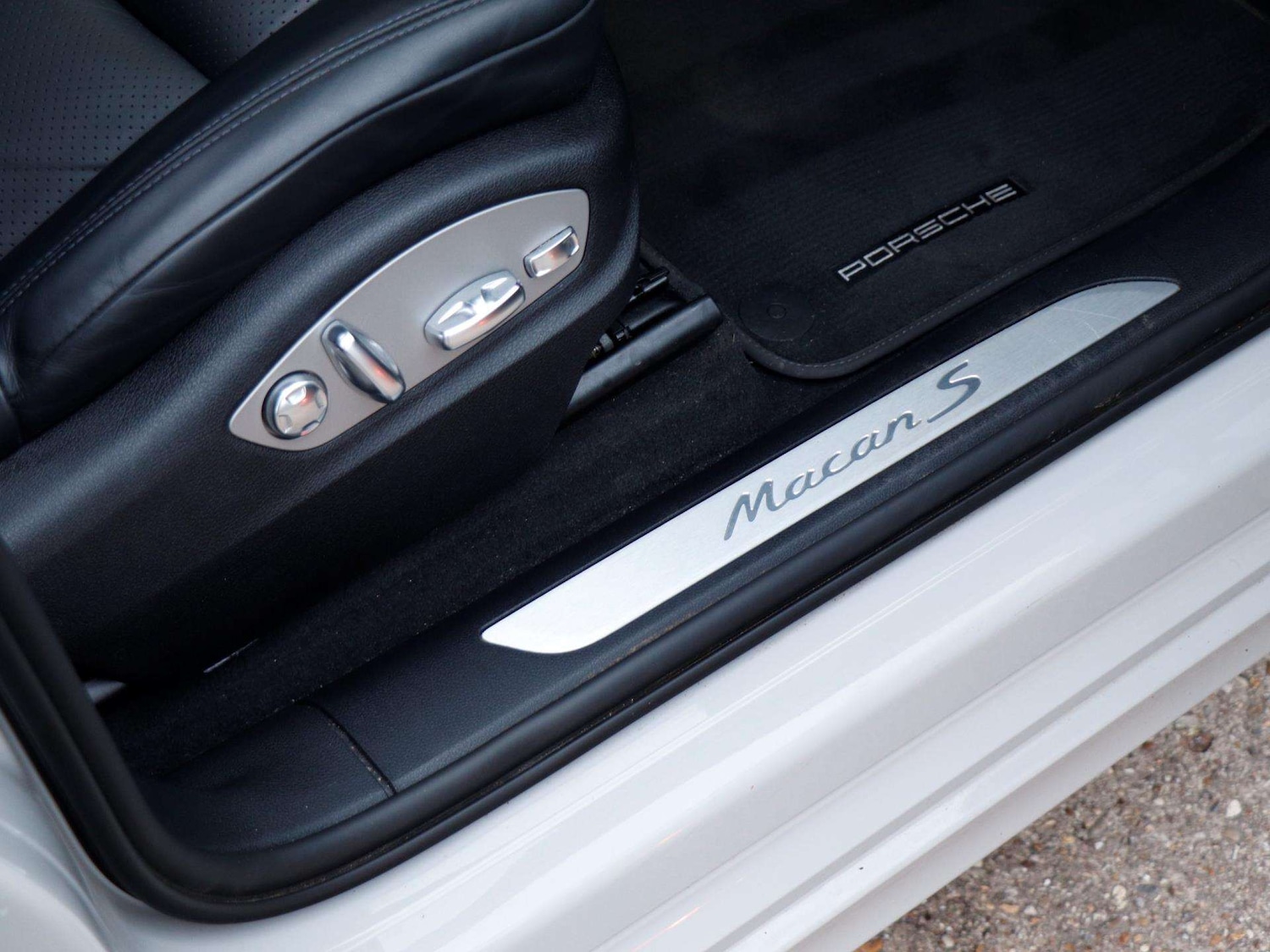 Used Porsche Macan 2023 for sale - 77000139: Photo 22