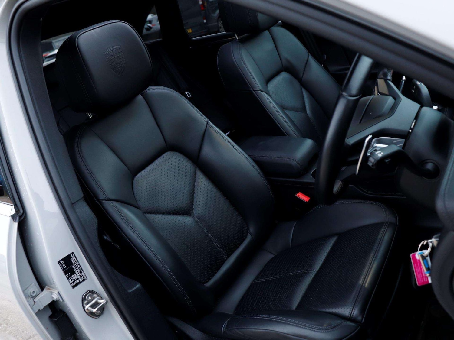 Used Porsche Macan 2023 for sale - 77000139: Photo 24