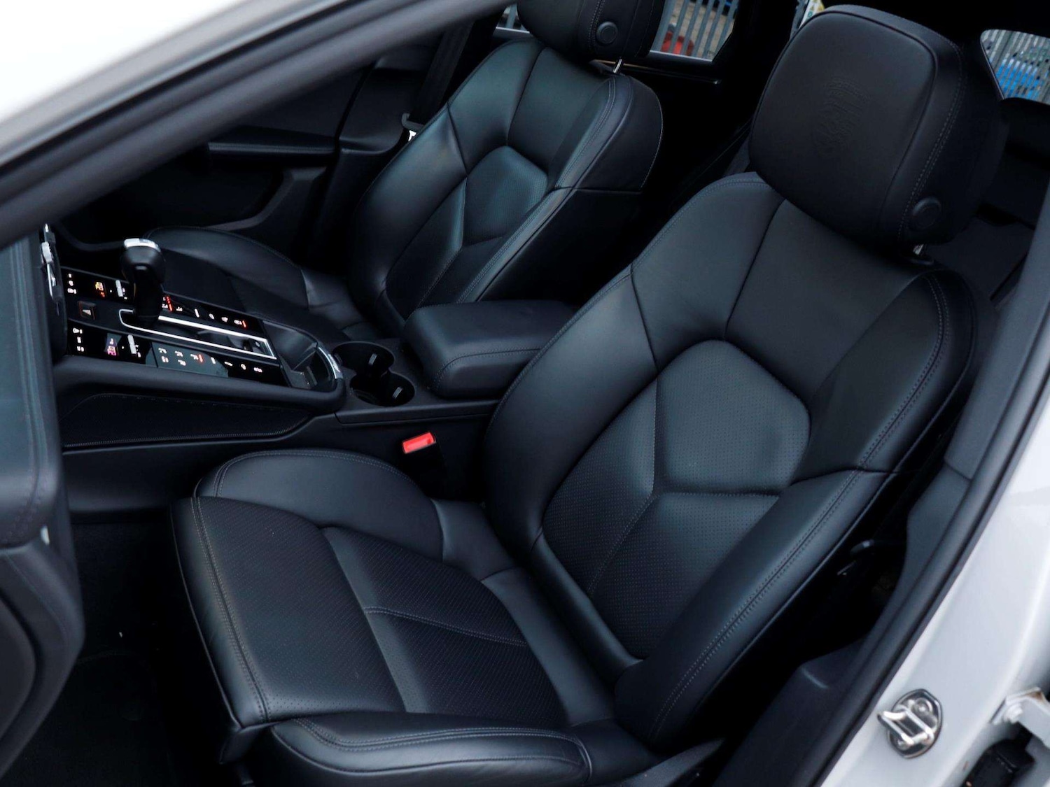 Used Porsche Macan 2023 for sale - 77000139: Photo 25