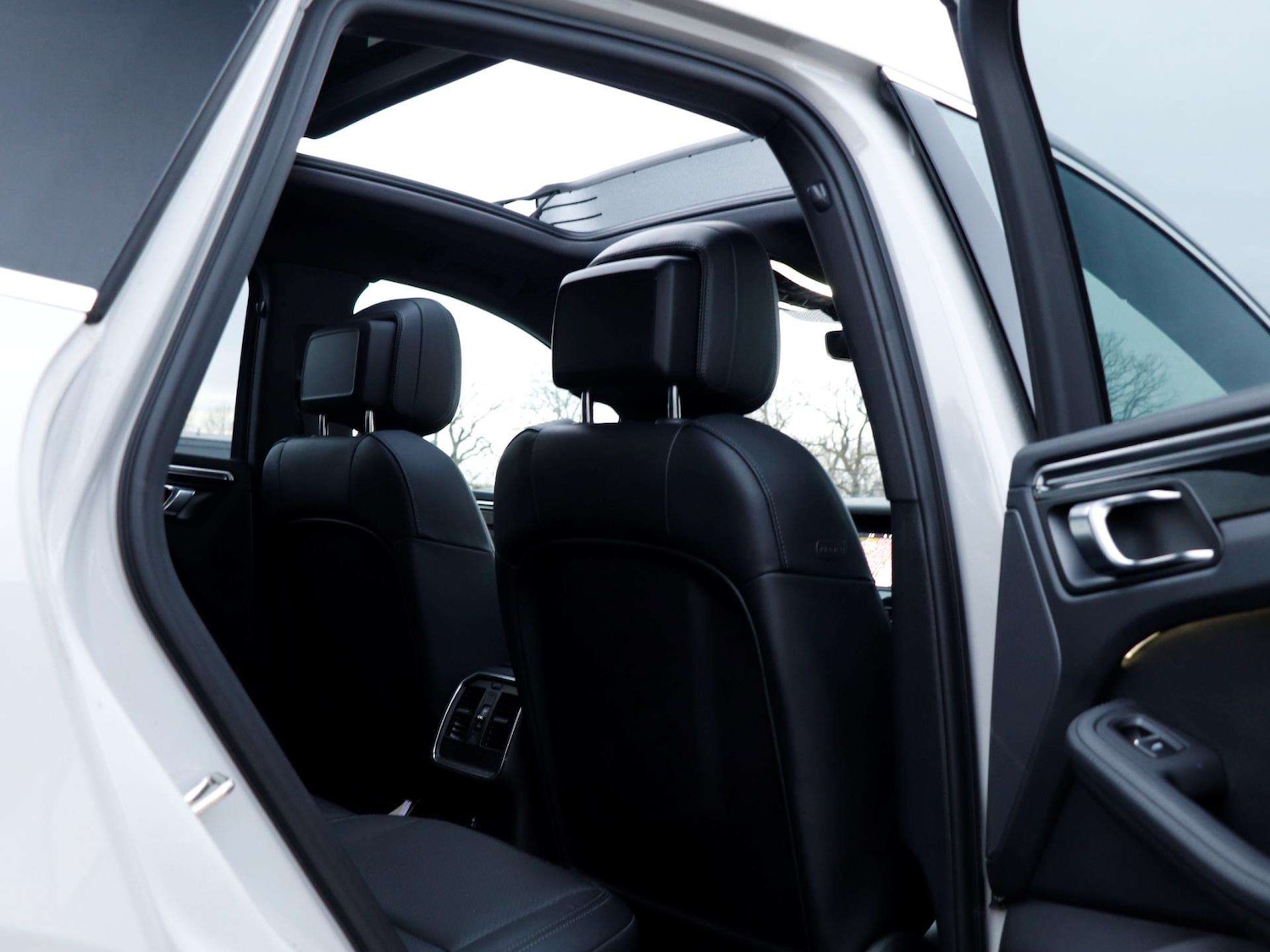 Used Porsche Macan 2023 for sale - 77000139: Photo 27