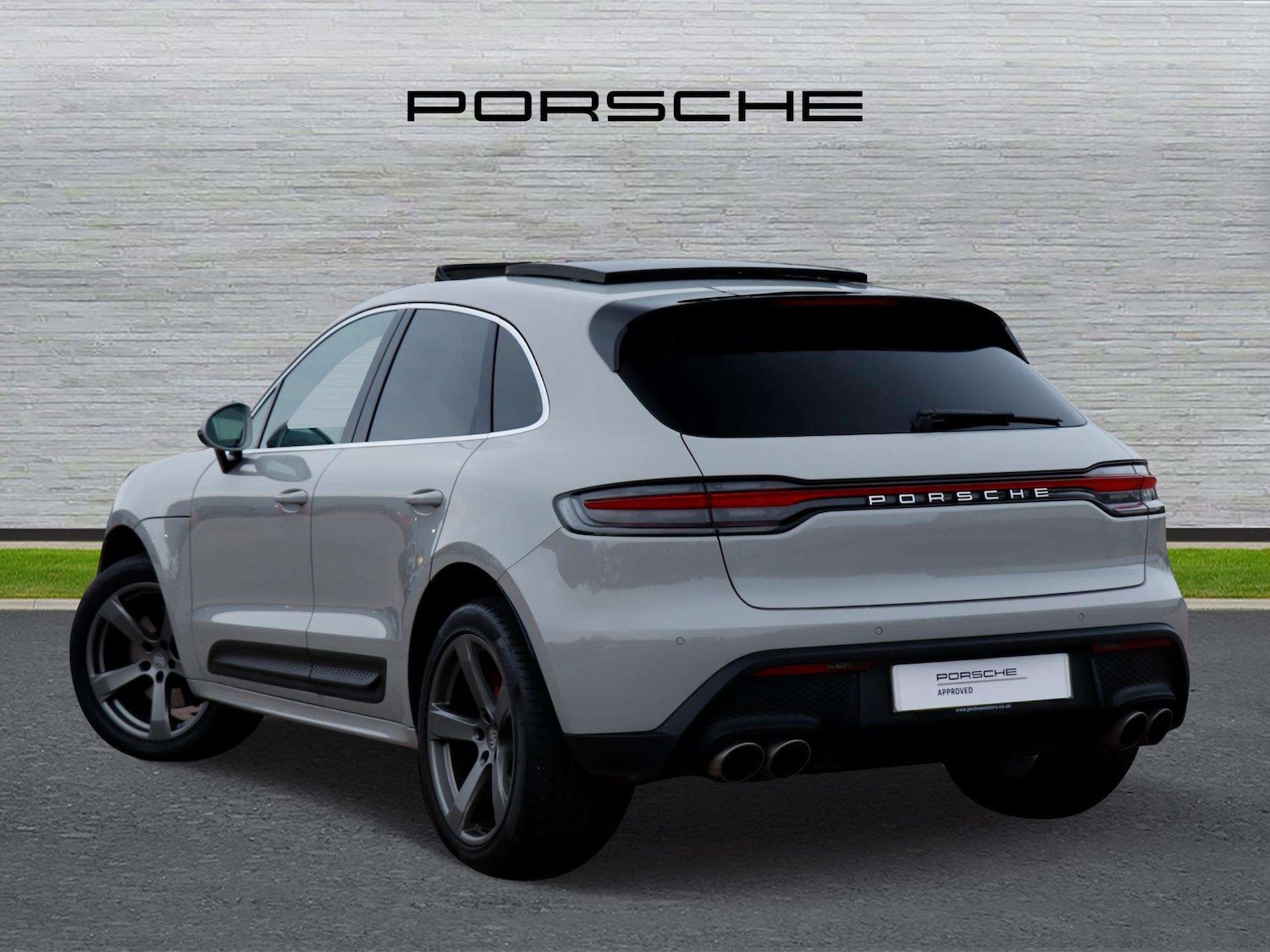 Used Porsche Macan 2023 for sale - 77000139: Photo 5