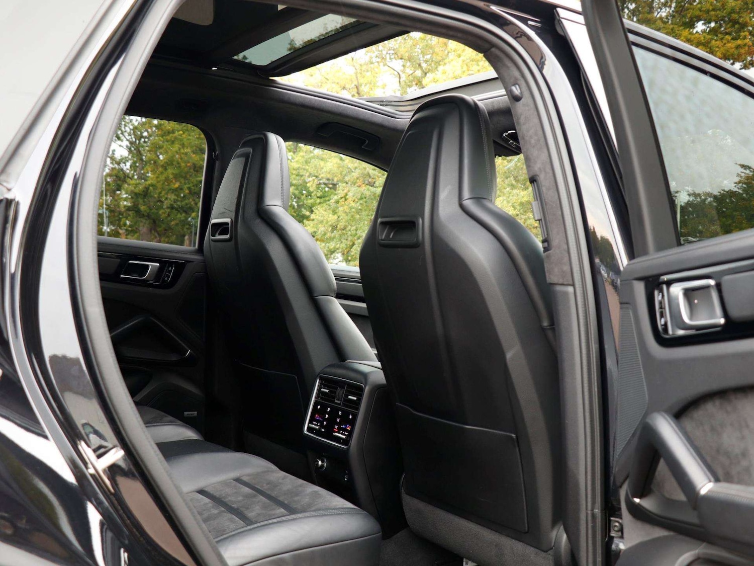 Used Porsche Cayenne 2020 for sale - 76156262: Photo 25