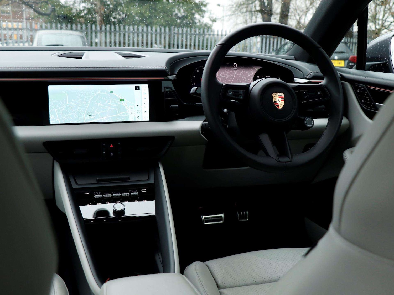 Used Porsche Macan 2025 for sale - 77308361: Photo 12