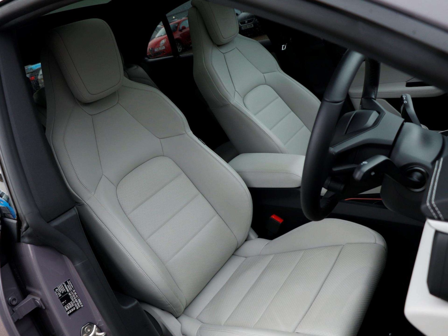 Used Porsche Macan 2025 for sale - 77308361: Photo 23