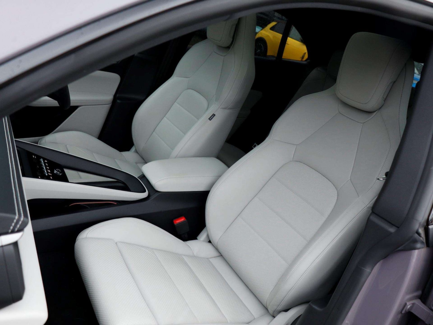 Used Porsche Macan 2025 for sale - 77308361: Photo 24