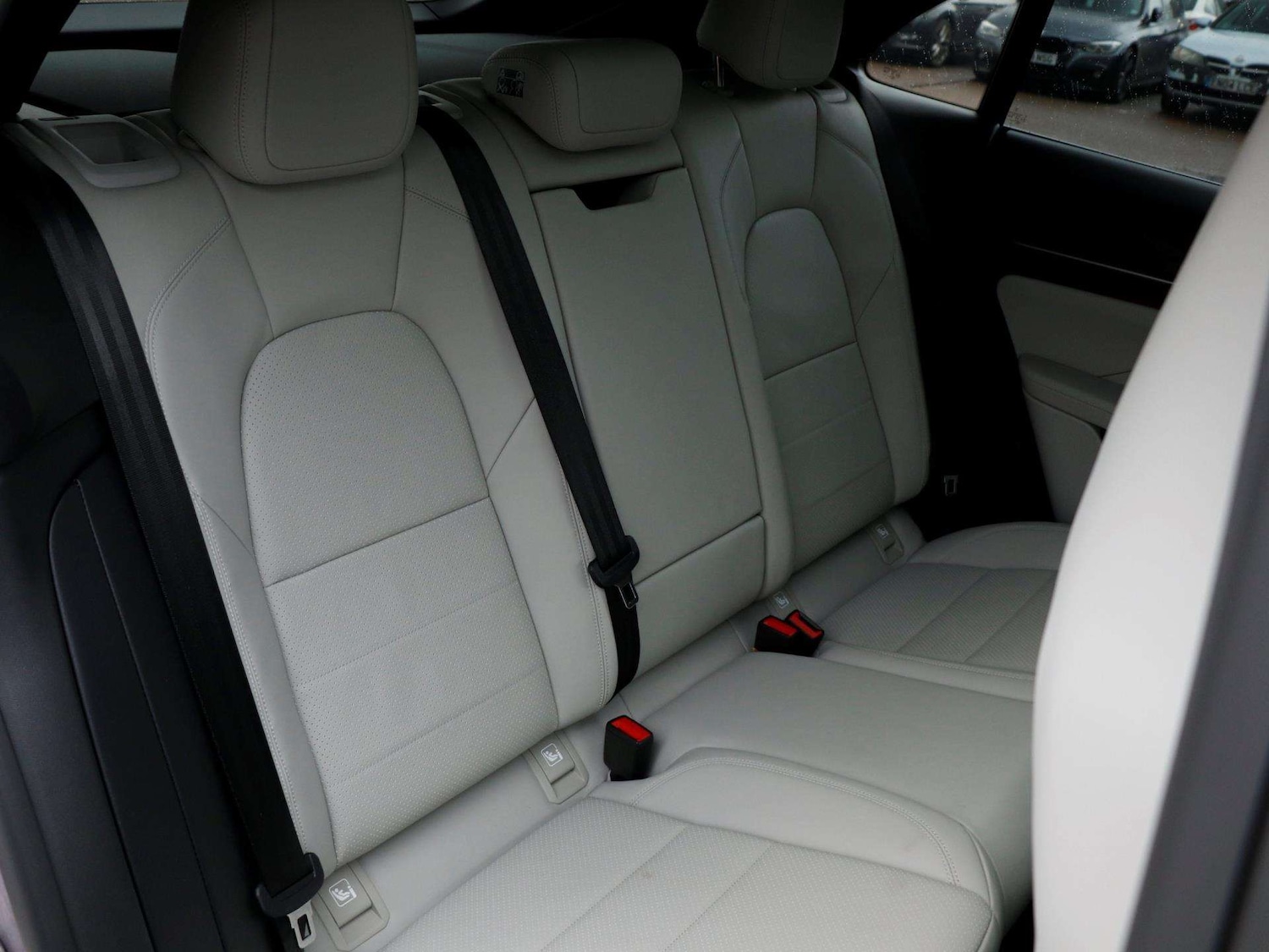 Used Porsche Macan 2025 for sale - 77308361: Photo 25