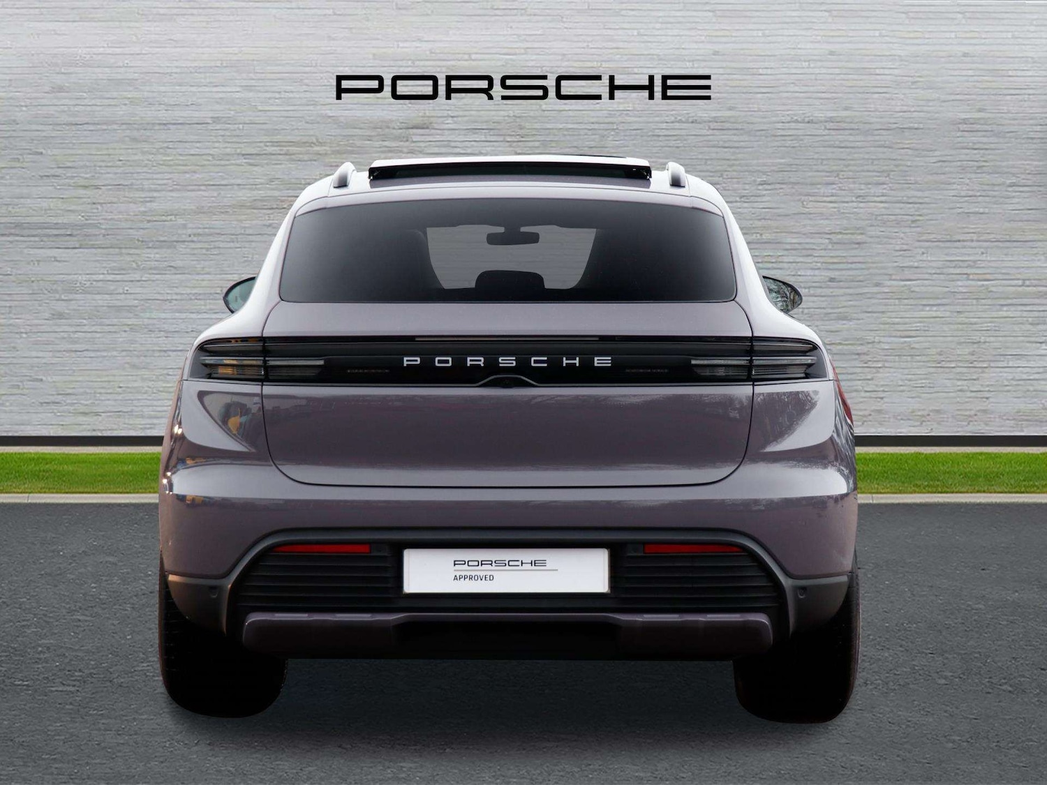 Used Porsche Macan 2025 for sale - 77308361: Photo 4