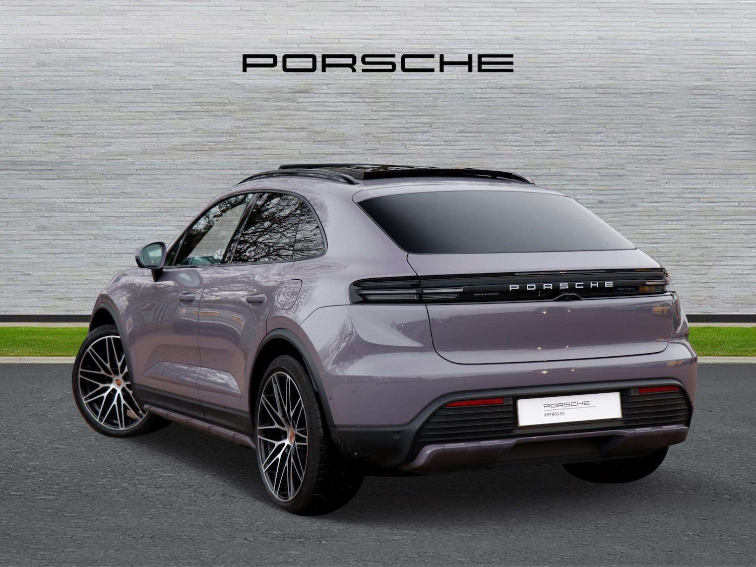 Used Porsche Macan 2025 for sale - 77308361: Photo 5