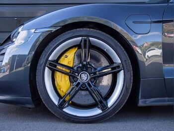 Used Porsche Taycan 2020 for sale - 76113394: Photo