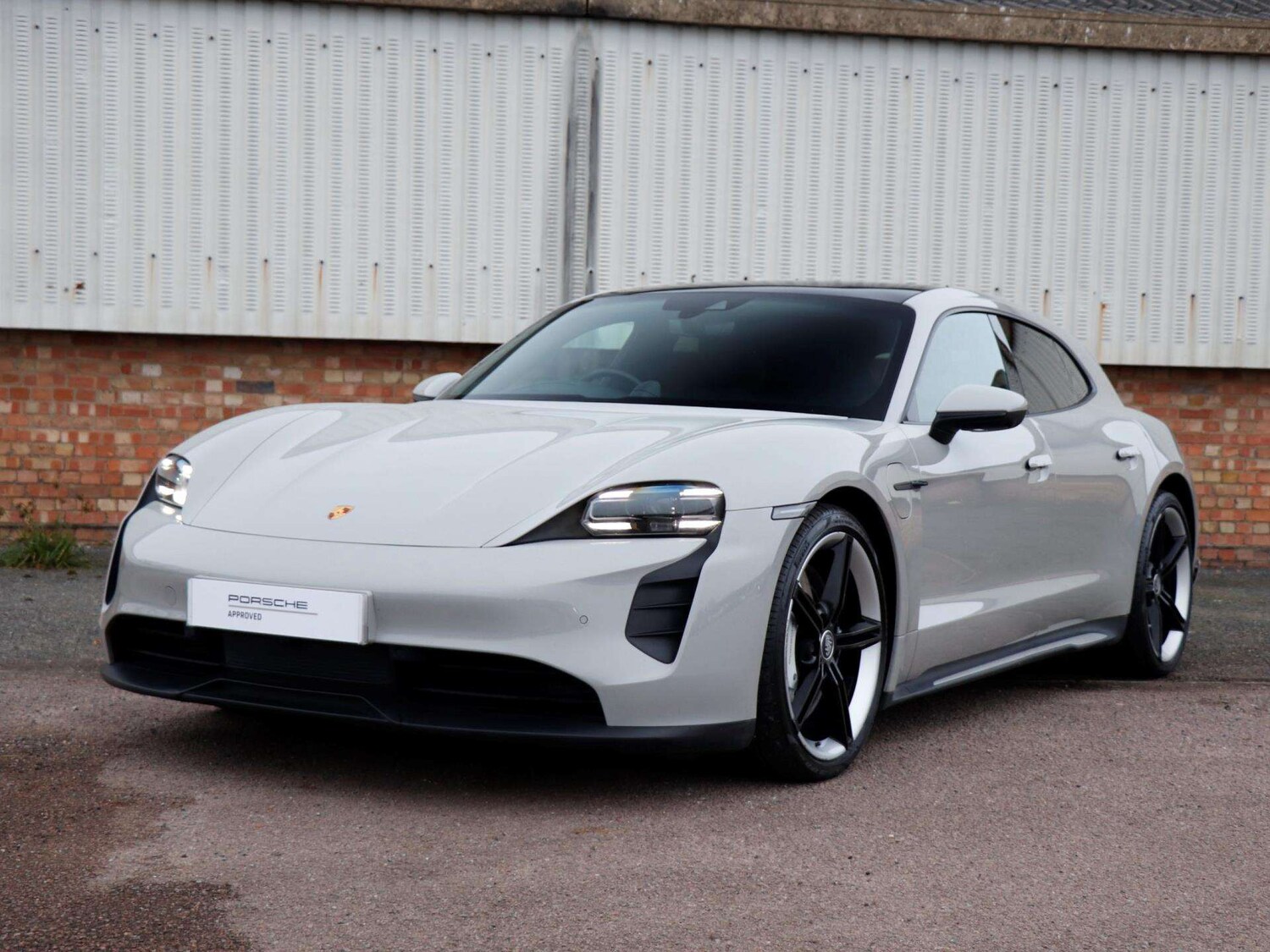 Used Porsche Taycan 2022 for sale - 77361272: Photo 35