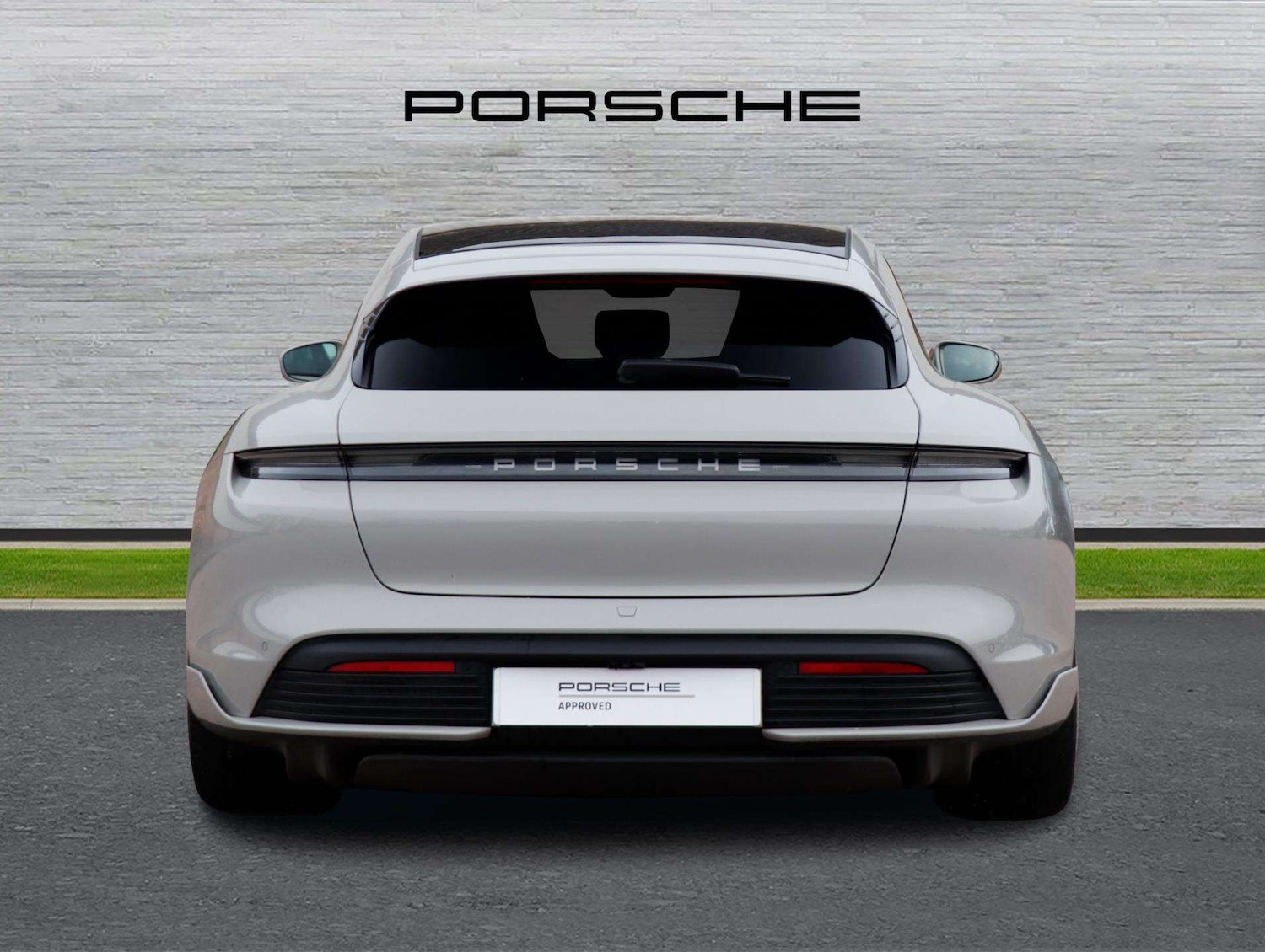 Used Porsche Taycan 2022 for sale - 77361272: Photo 4