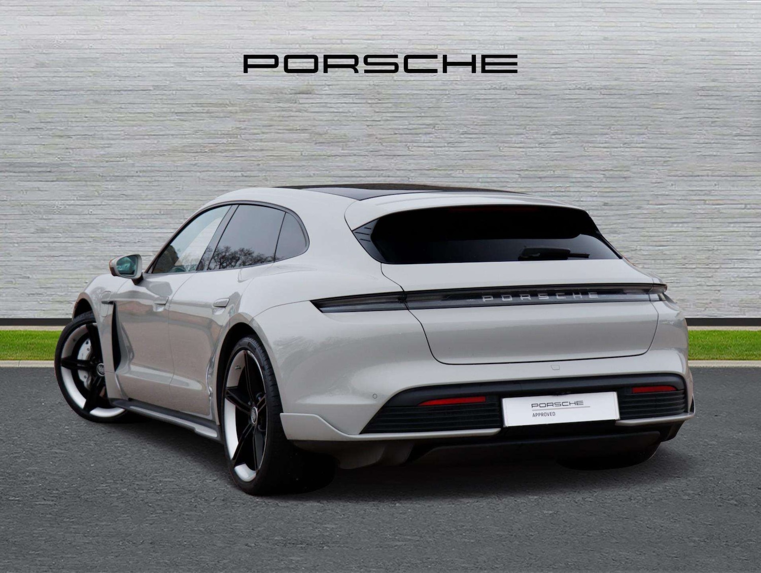 Used Porsche Taycan 2022 for sale - 77361272: Photo 5