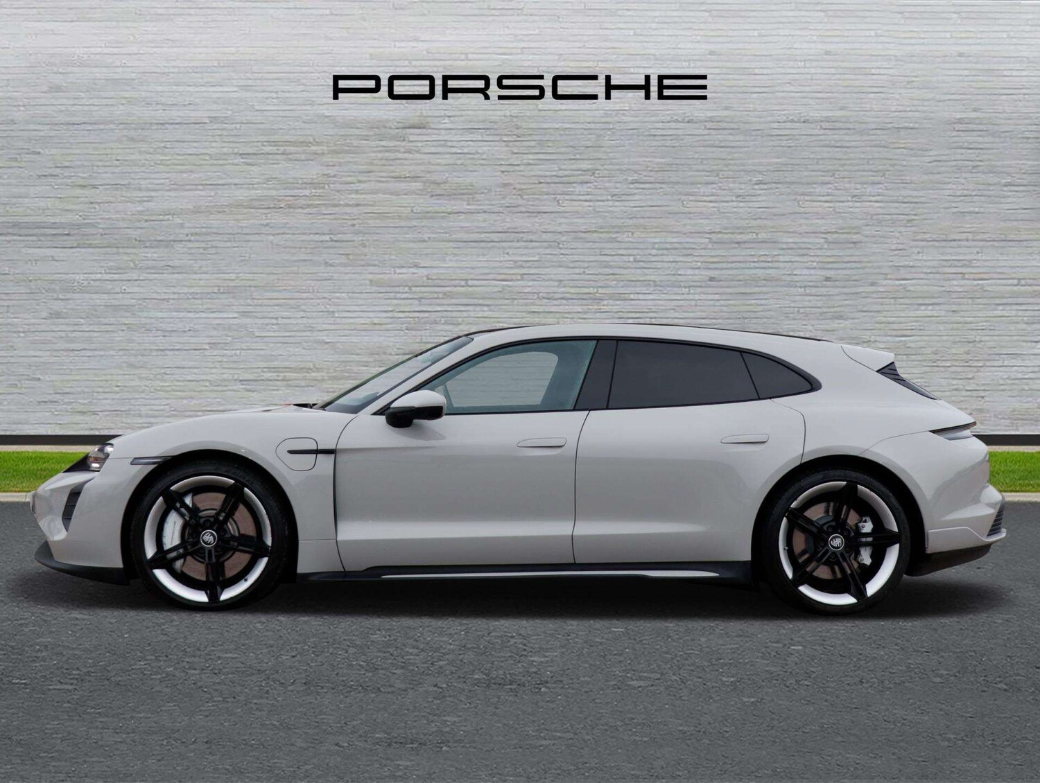 Used Porsche Taycan 2022 for sale - 77361272: Photo 6