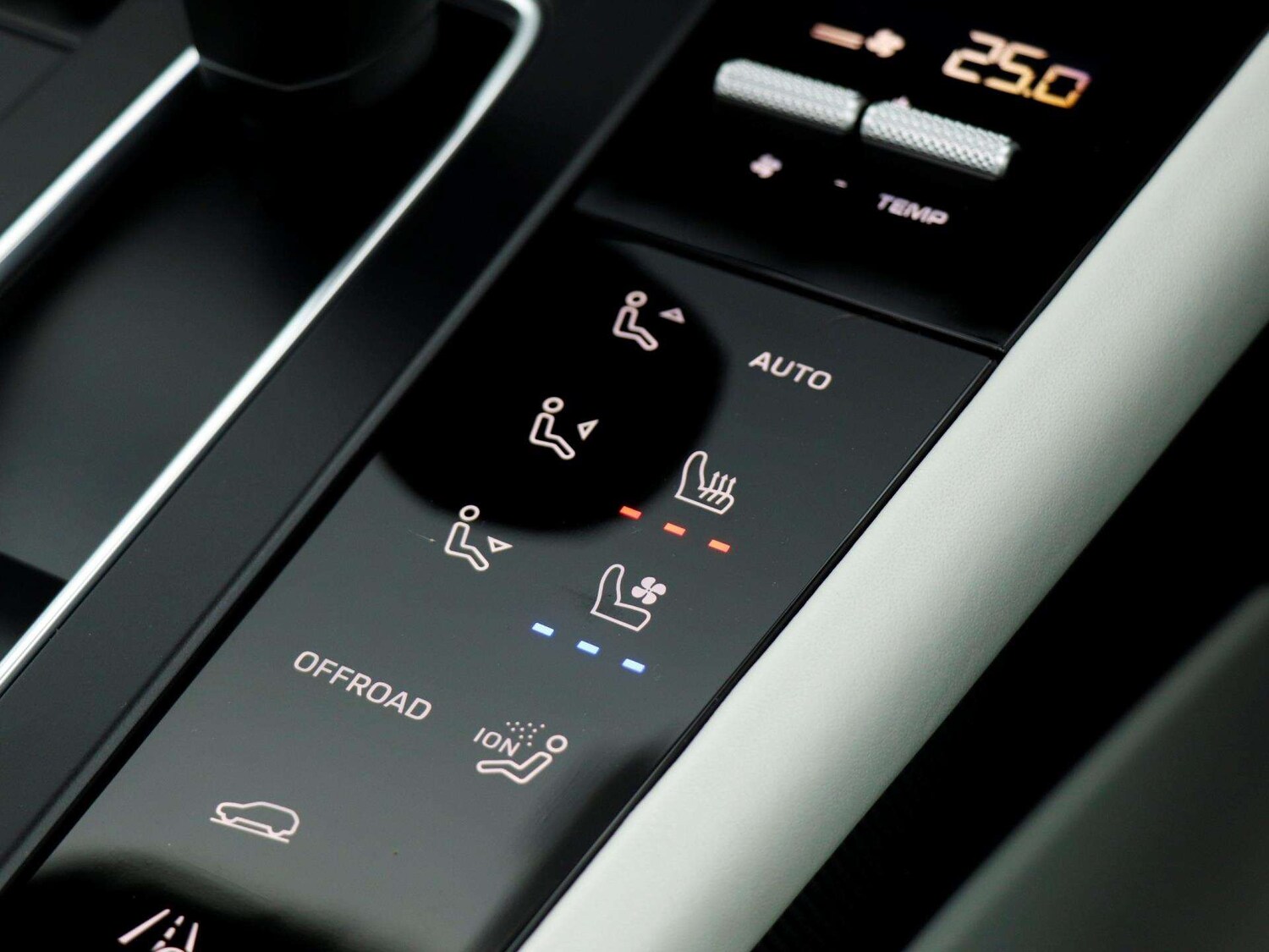 Used Porsche Macan 2023 for sale - 77686660: Photo 18