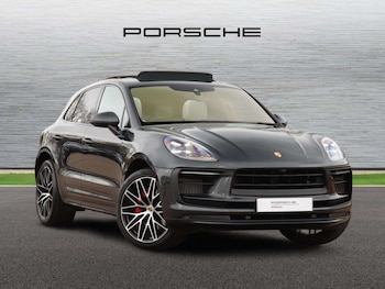 Used Porsche Macan 2023 for sale - 77686660: Photo