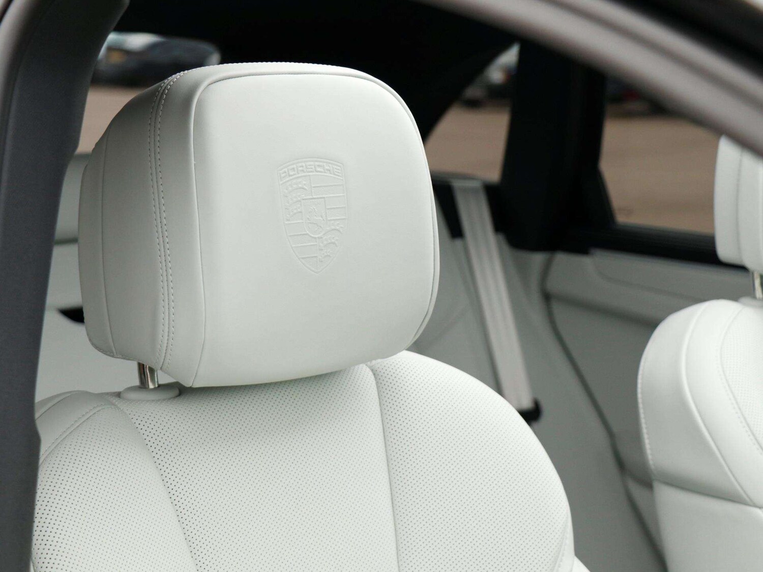 Used Porsche Macan 2023 for sale - 77686660: Photo 24