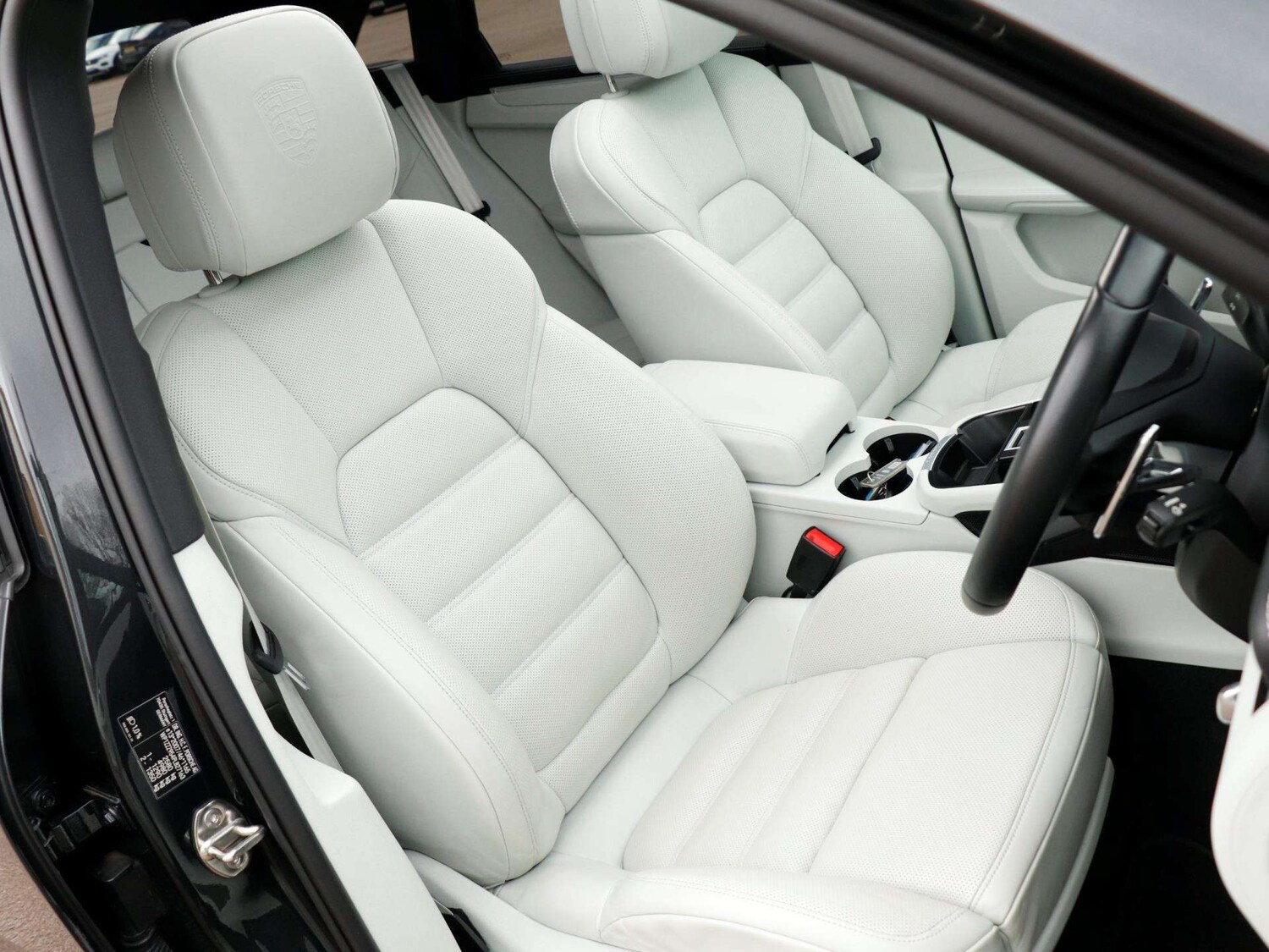 Used Porsche Macan 2023 for sale - 77686660: Photo 25