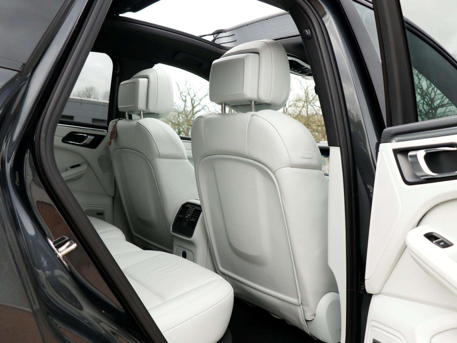 Used Porsche Macan 2023 for sale - 77686660: Photo 28