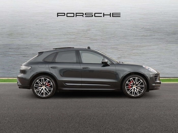 Used Porsche Macan 2023 for sale - 77686660: Photo