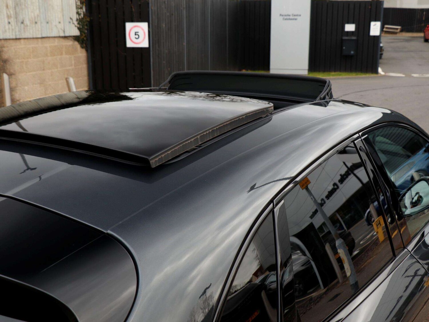 Used Porsche Macan 2023 for sale - 77686660: Photo 33