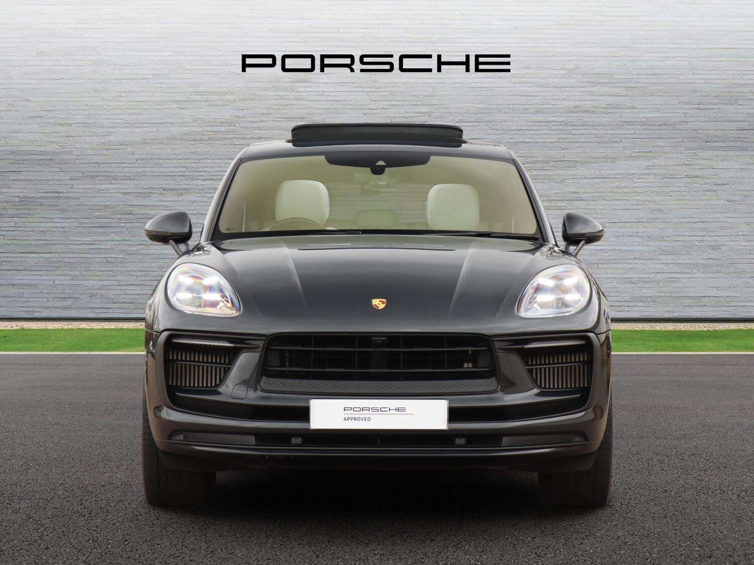 Used Porsche Macan 2023 for sale - 77686660: Photo 8