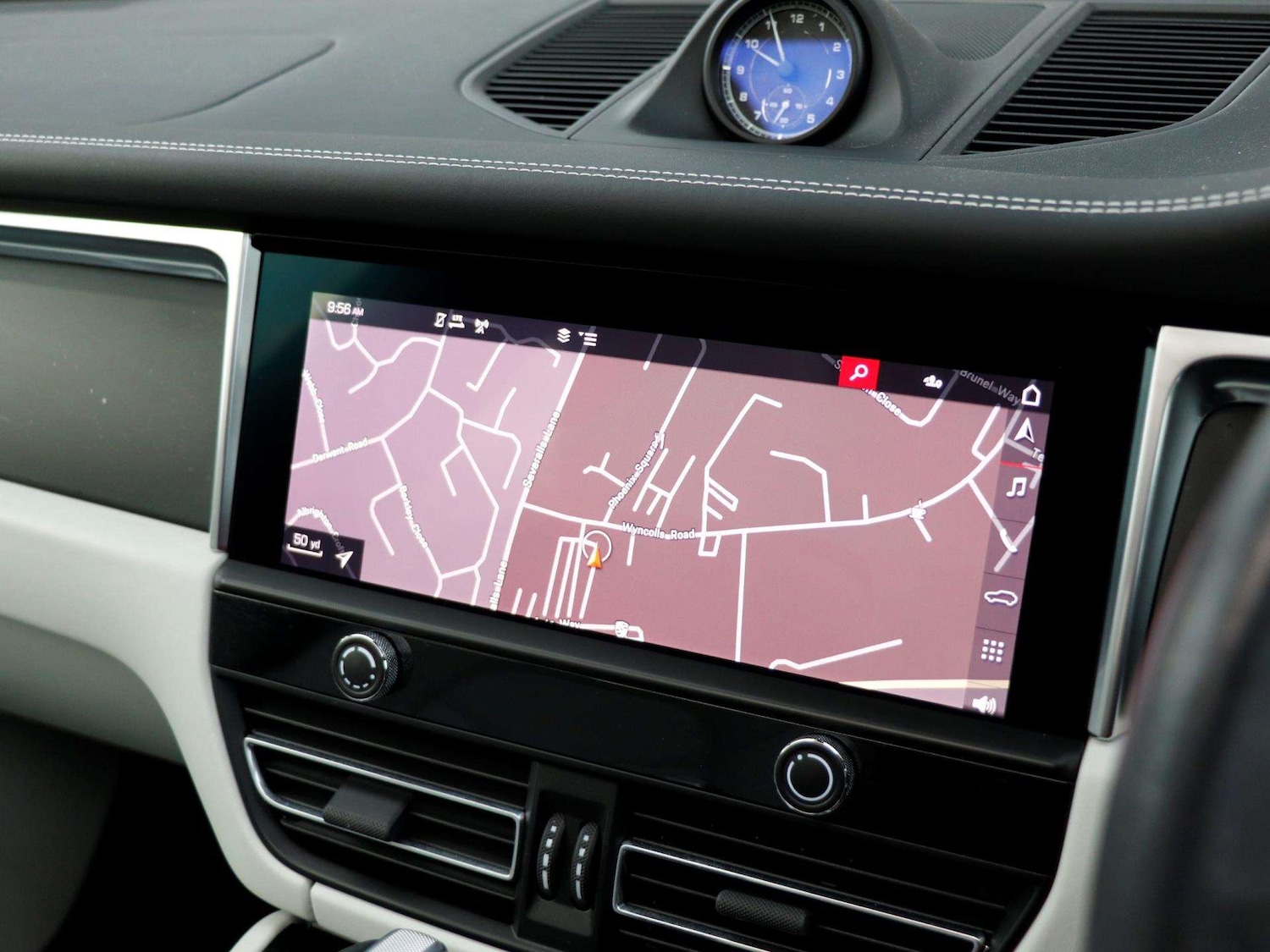 Used Porsche Macan 2023 for sale - 76967720: Photo 15