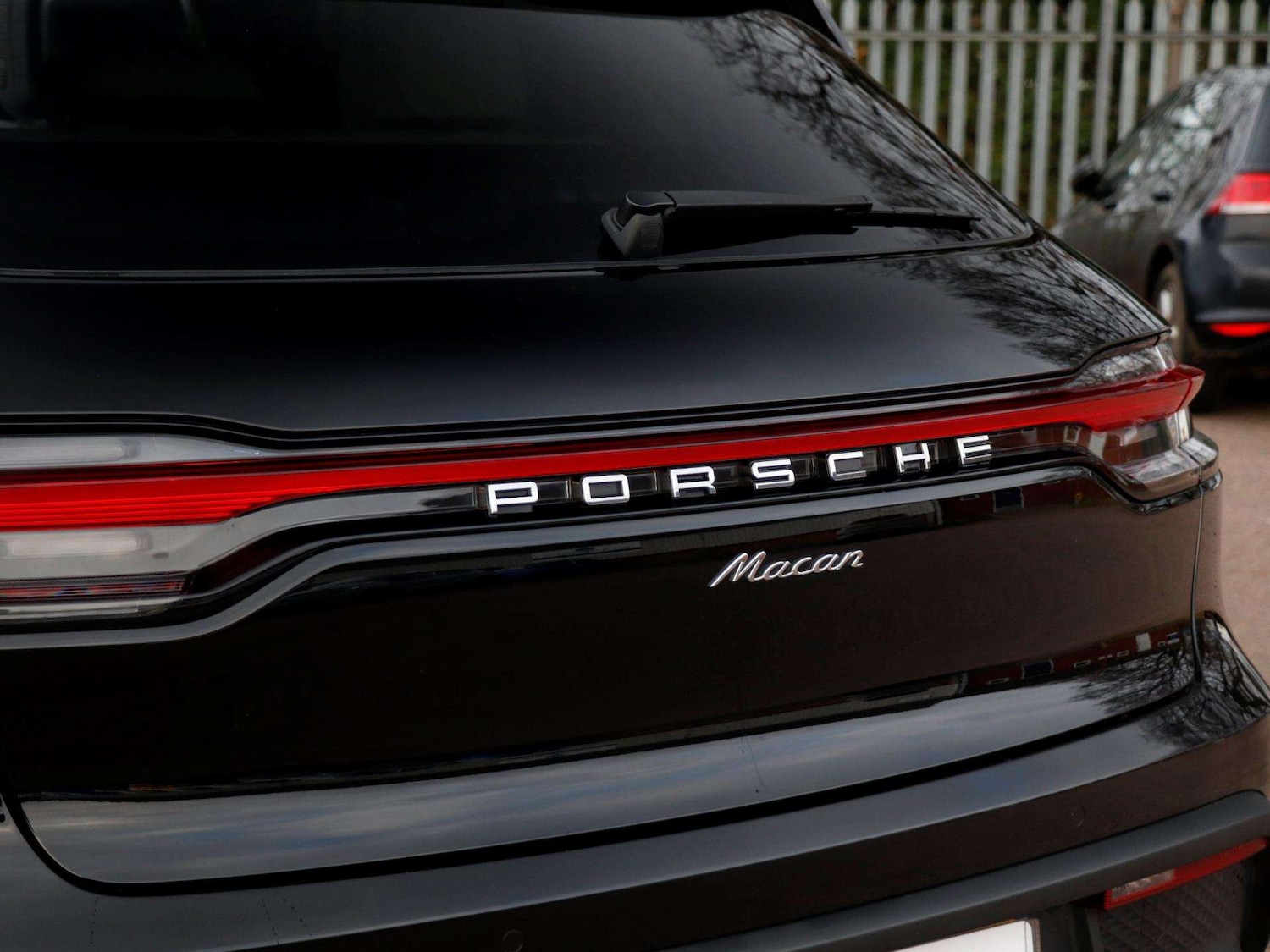 Used Porsche Macan 2023 for sale - 76967720: Photo 28