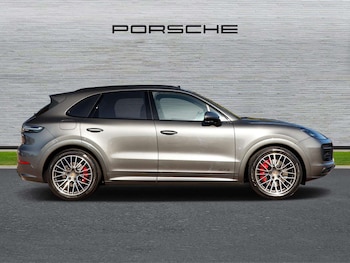 Used Porsche Cayenne 2022 for sale - 75955406: Photo