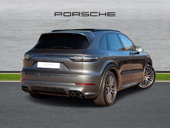 Used Porsche Cayenne 2022 for sale - 75955406: Photo