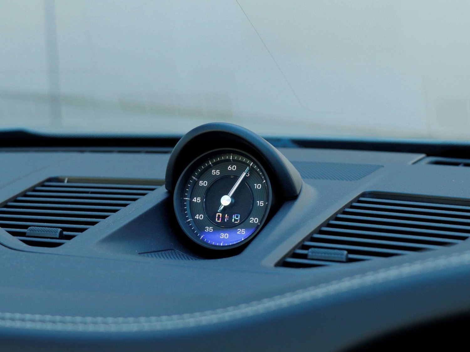 Used Porsche 911 2019 for sale - 77076625: Photo 13